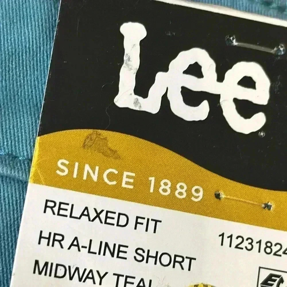 NWT Lee women’s heritage teal shorts size 2 relaxed fit high rise a line midway - Picture 3 of 8